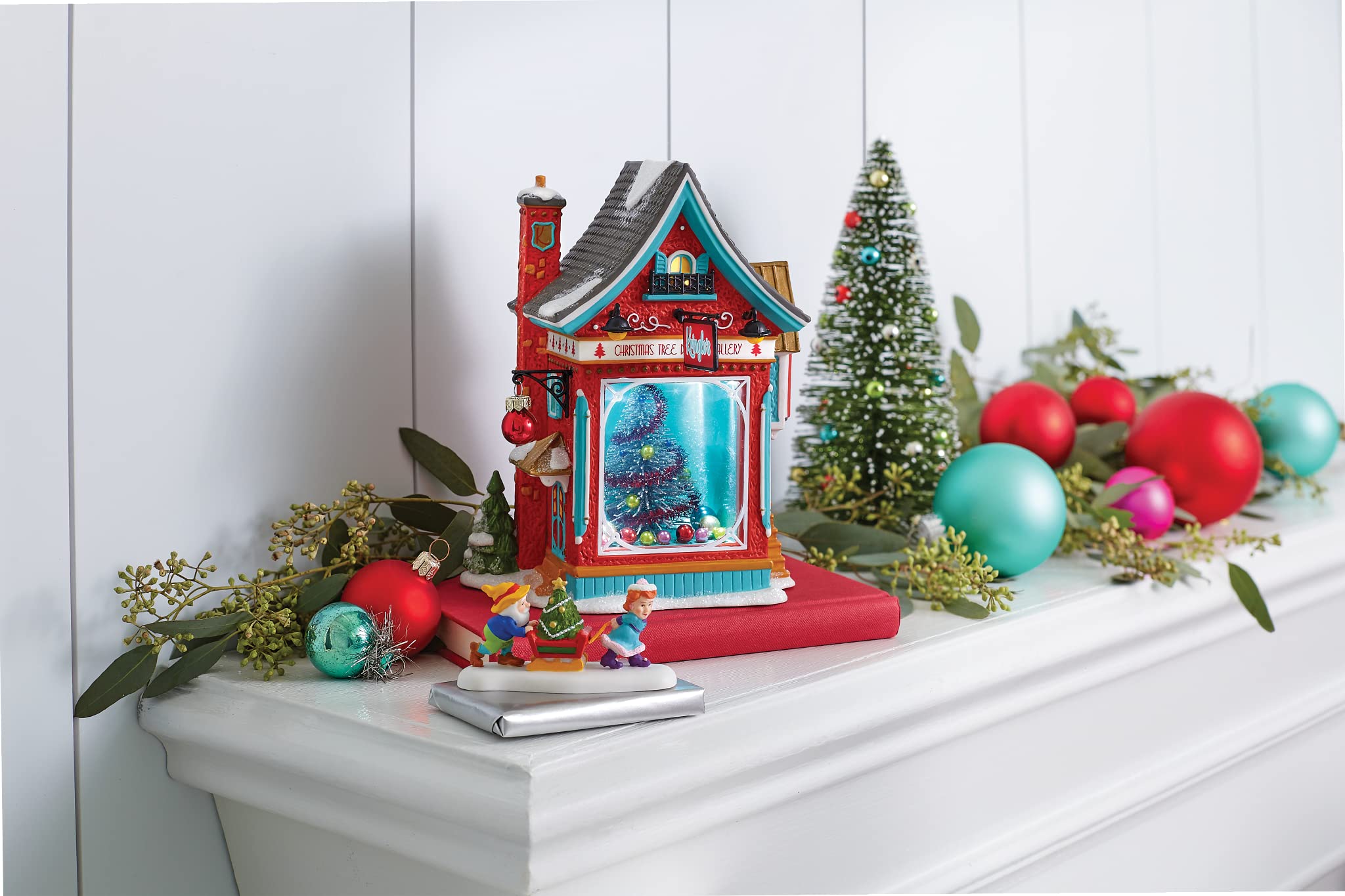 Amazon.com: Department 56 North Pole Village Kringle's Christmas